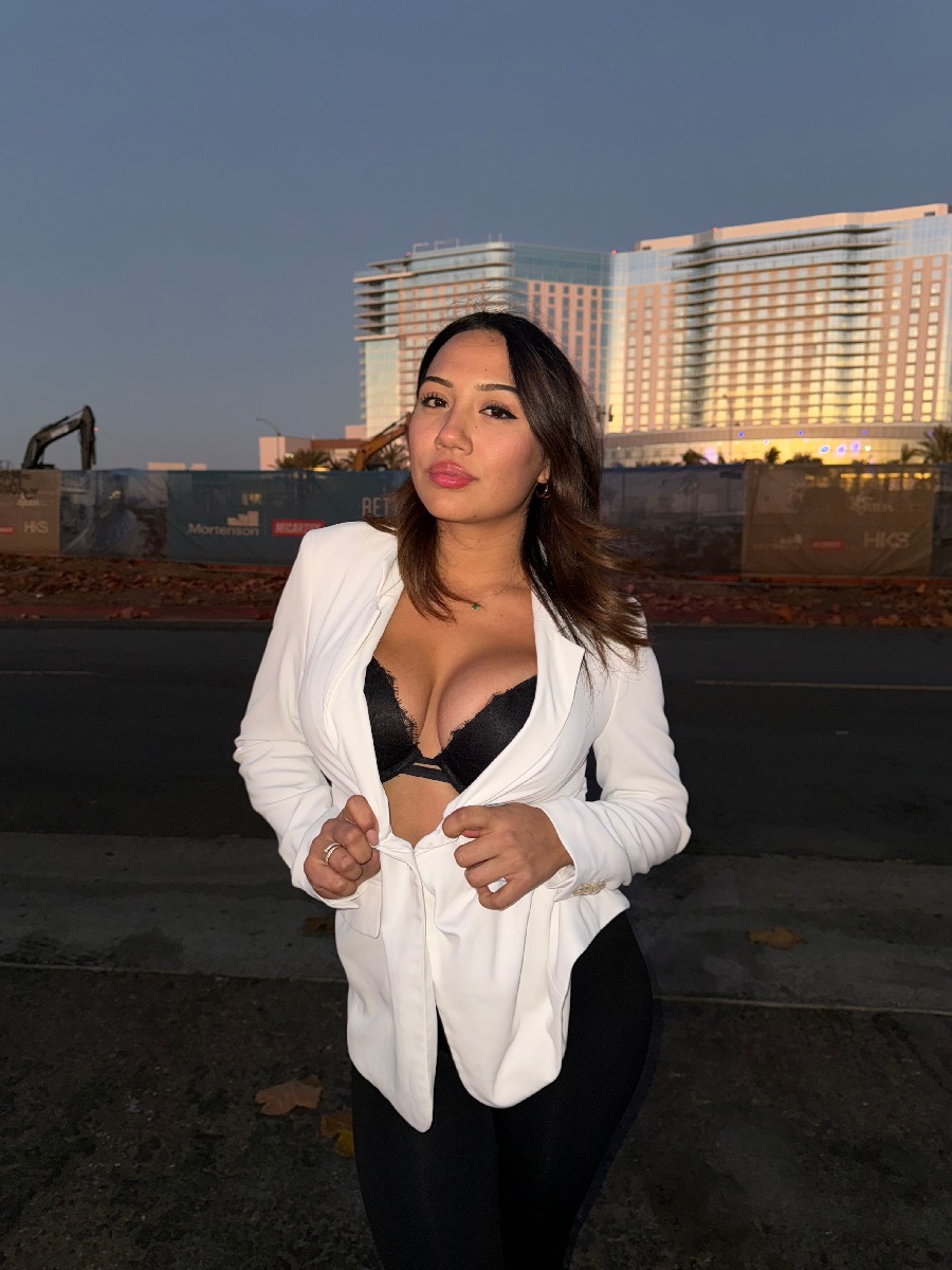 Take a pause and enjoy Ali Cruz — streaming from Alma Ata