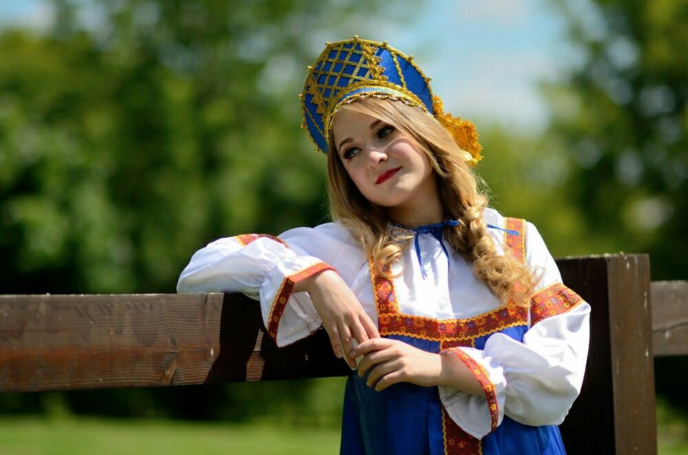 Photo Slavic girls in Alma Ata