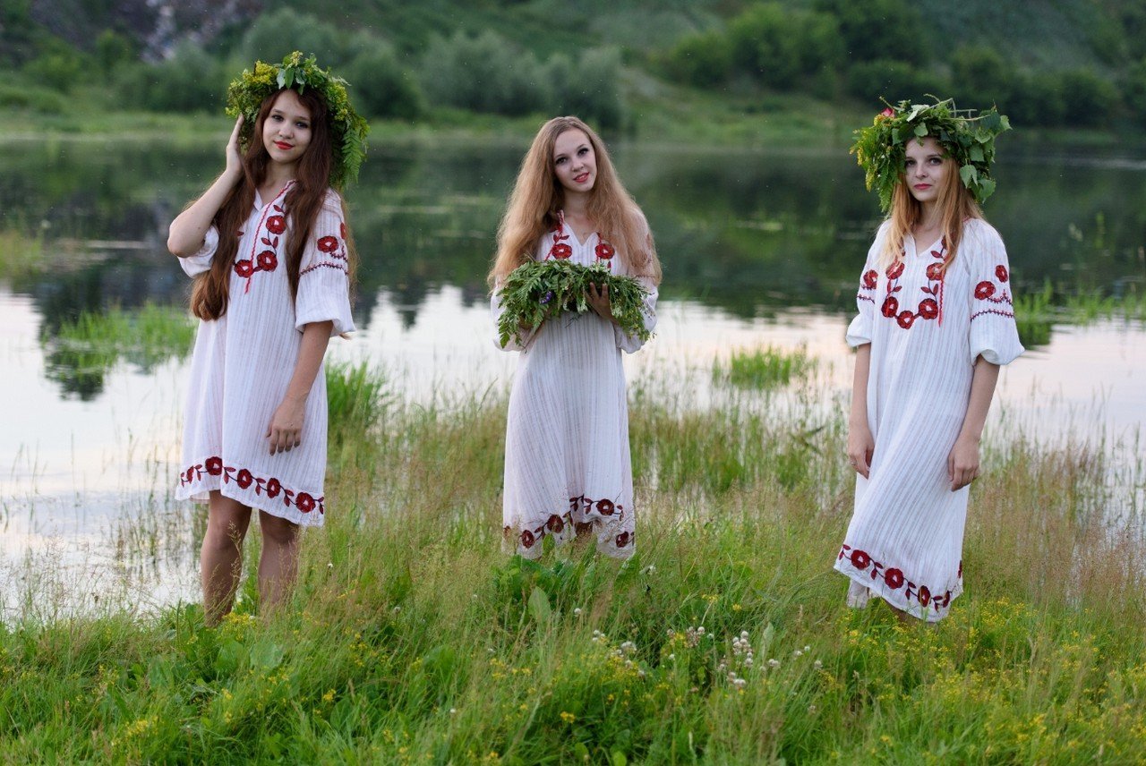 Slavic women in Alma Ata