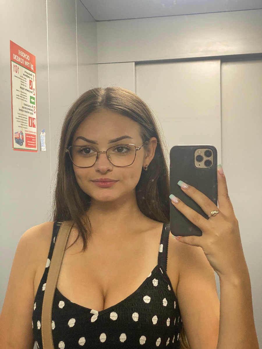 Sexy model Stacy in Alma Ata