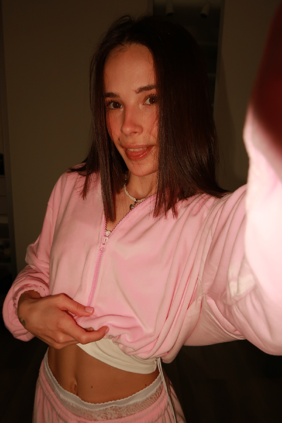 Tina brings the glow — live moments in Alma Ata