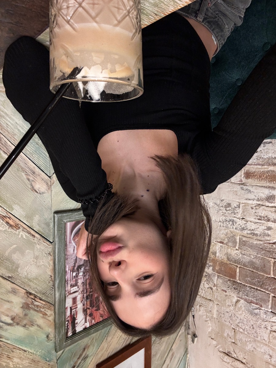 Fresh photos, fresh mood — Tina online in Alma Ata